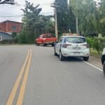 TANTI: UNA MOTO IMPACTÓ CONTRA LA VIVIENDA DE UNA VECINA FRENTE A PLAZA AGUSTÍN FERNÁNDEZ